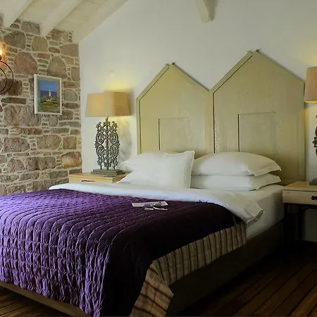 Cunda Lena Penzion 2*