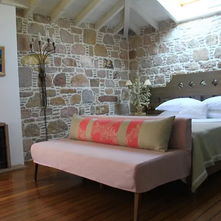 Pensjonat Cunda Lena 2*