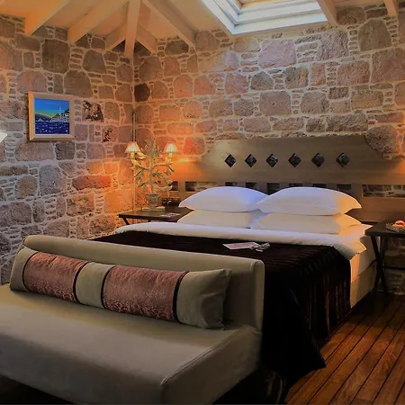 Cunda Lena 2* Ayvalı