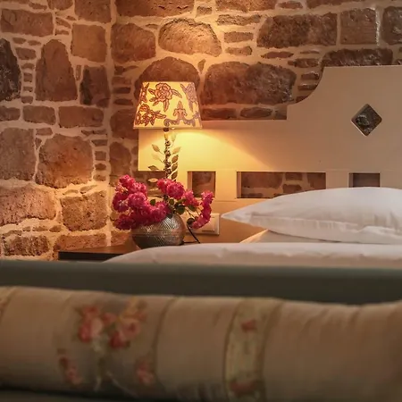 Cunda Lena Pensjonat 2*