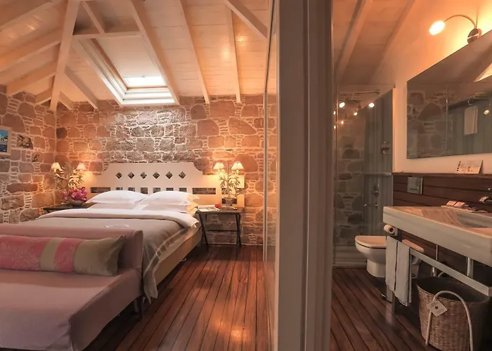 Cunda Lena Guest house 2*